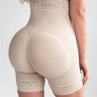 Faja Short de Compresión con Cintura Alta y Encaje - Levanta Glúteos y Control de Abdomen