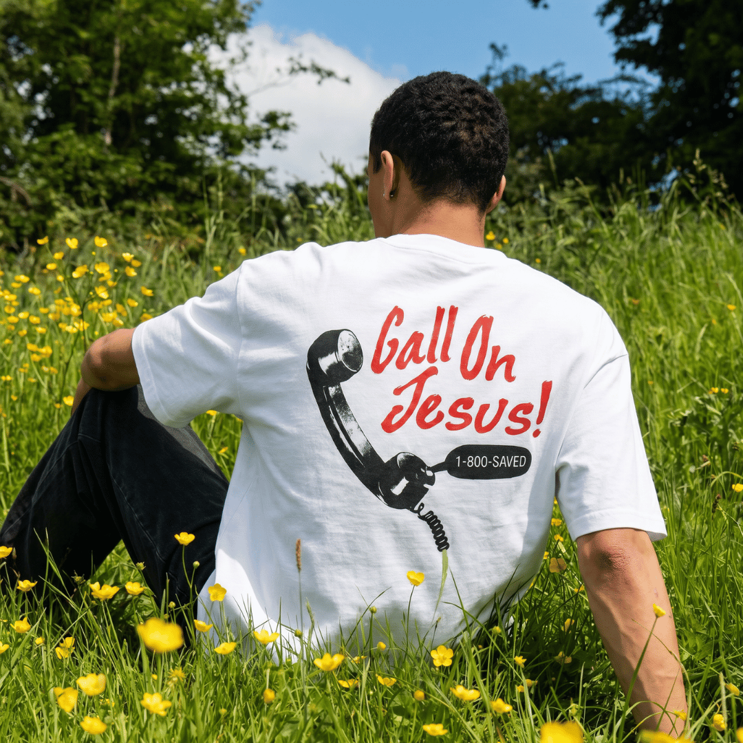 Tshirt oversized  CALL ON JESUS